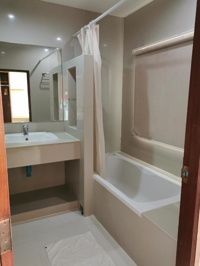 Hotel Morakot Twin Chumphon Zewnętrze zdjęcie
