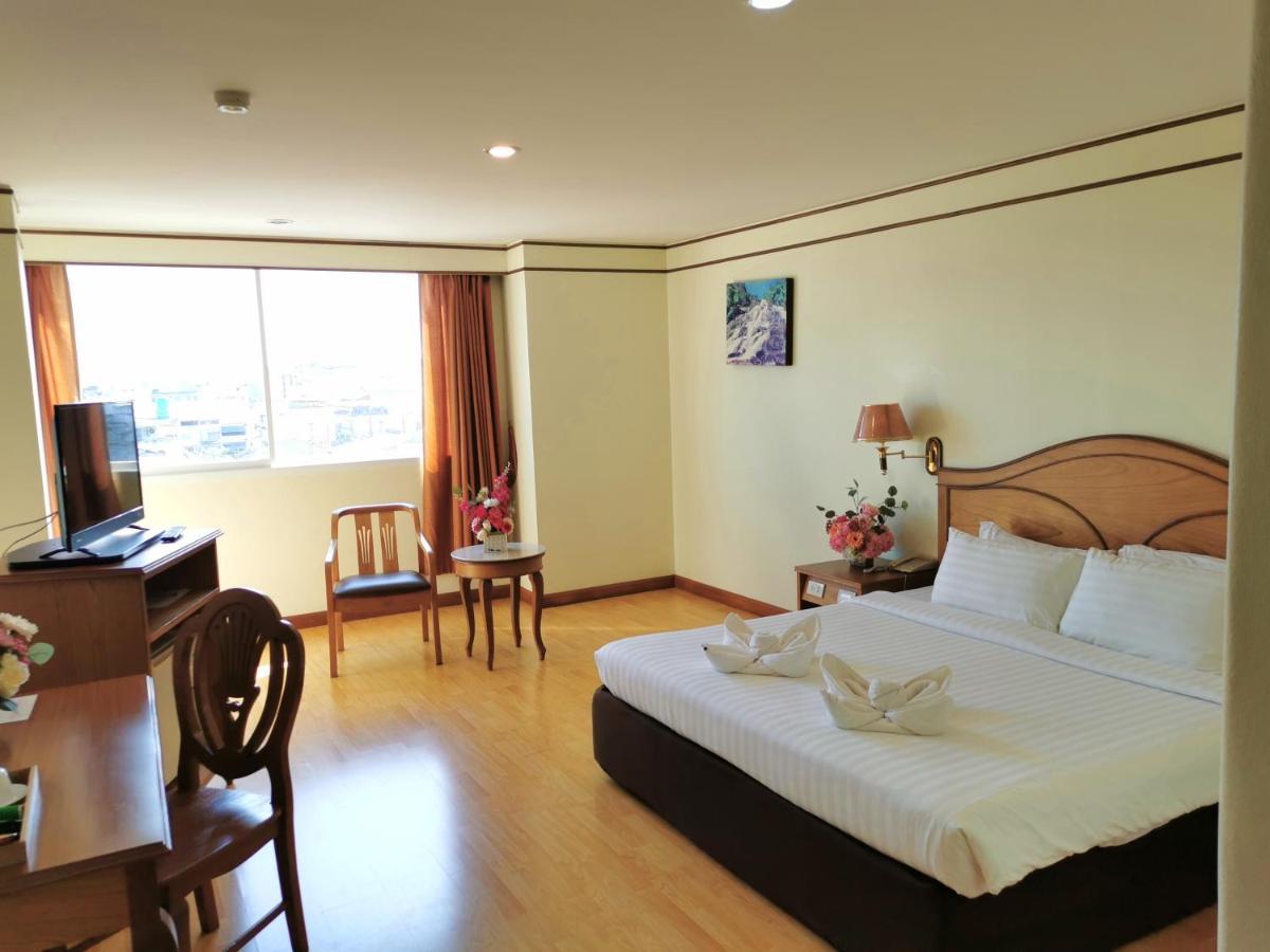 Hotel Morakot Twin Chumphon Zewnętrze zdjęcie